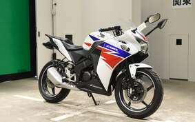 HONDA CBR125R JC50