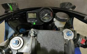 YAMAHA YZF-R1 1999 RN011