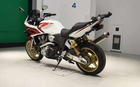 HONDA CB1300SB SUPER BOLDOR A 2006 SC54