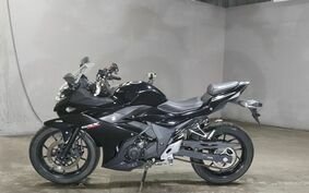 SUZUKI GSX250R DN11A