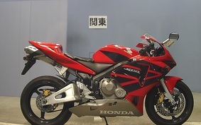 HONDA CBR600RR 2003 PC37