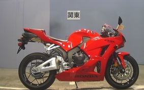 HONDA CBR600RR GEN 3 PC40