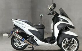 YAMAHA TRICITY 125 SE82J