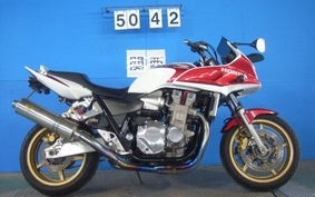 HONDA CB1300SB SUPER BOLDOR A 2005 SC54