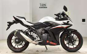 SUZUKI GSX250RA DN11A