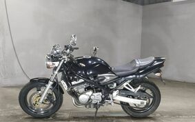 SUZUKI BANDIT 250 GJ77A