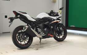 SUZUKI GSX250RA DN11A