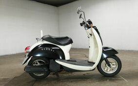 HONDA CREA SCOOPY I AF55