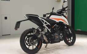 KTM 390 DUKE 2024