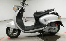 YAMAHA VINO 125 SE24