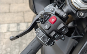 BMW S1000RR 2025 0P21