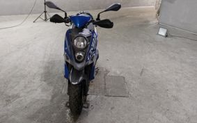 SYM CROCS 125 ..