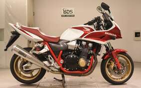 HONDA CB1300SB SUPER BOLDOR A 2006 SC54