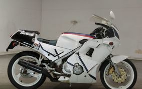 YAMAHA FZR250 2KR