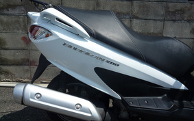 SUZUKI SKYWAVE 200 (Burgman 200) CH41A