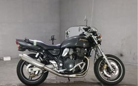SUZUKI INAZUMA 400 GK7BA