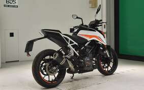 KTM 390 DUKE 2023