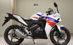 HONDA CBR125R JC50