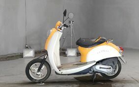 HONDA CREA SCOOPY I AF55