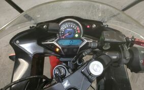 HONDA CBR250R MC41