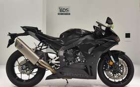 HONDA CBR1000RR R 2020 SC82