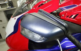 HONDA CBR1000RR R 2024 SC82