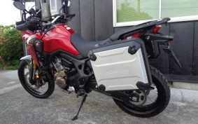 HONDA CFR1000 AfricaTwin 2017 SD04