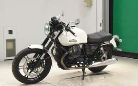 MOTO GUZZI V7 STONE 2014 LWJB