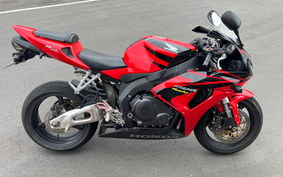 HONDA CBR1000RR 2006 SC57