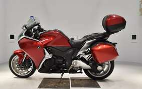 HONDA VFR1200F 2010 SC63