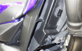 YAMAHA YZF-R1 2005