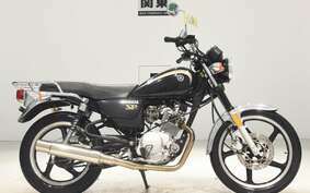 YAMAHA YB125SP PCJL