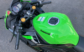 KAWASAKI NINJA ZX 25 R KRT ED ZX250L