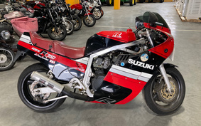 SUZUKI GSX-R750 1985