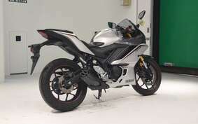 YAMAHA YZF-R3 2021 RH13J