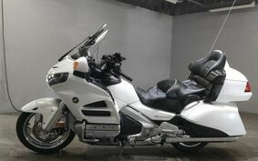 HONDA GL 1800 GOLD WING 2015 SC68