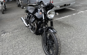 MOTO GUZZI V7 STONE 2013