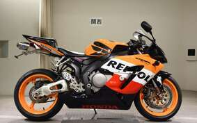 HONDA CBR1000RR 2004 SC57