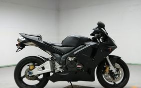 HONDA CBR600RR 2004 PC37