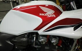 HONDA CB1300SB SUPER BOLDOR A 2006 SC54