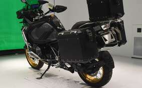 BMW R1250GS ADVENTURE 2023 0M11