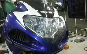 SUZUKI GSX-R1000 2004 BL111