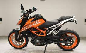 KTM 390 DUKE 2018 JPJ40