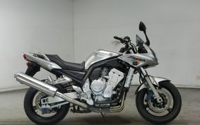 YAMAHA FZ FAZER FEATHER 2003 RN06