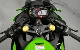 KAWASAKI ZX-25R ZX250E