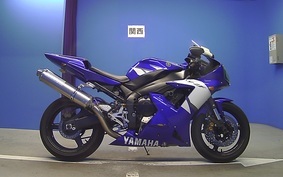 YAMAHA YZF-R1 2002 RN09