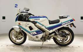 YAMAHA FZR250 2KR