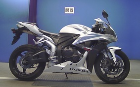 HONDA CBR600RR GEN 3 2007 PC40