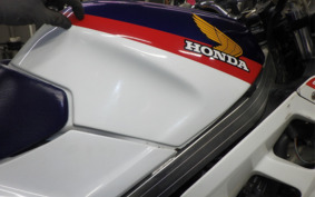 HONDA VFR750F 1987 RC24