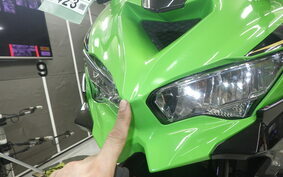 KAWASAKI ZX-25R ZX250E